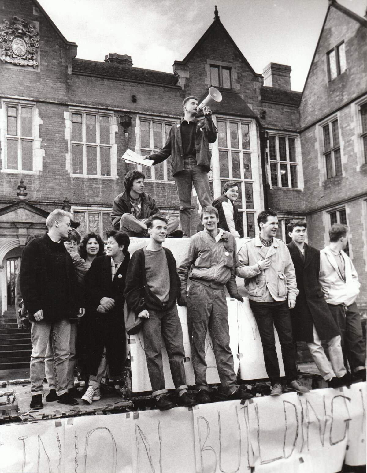 Students campaign for Student Union building, 1988